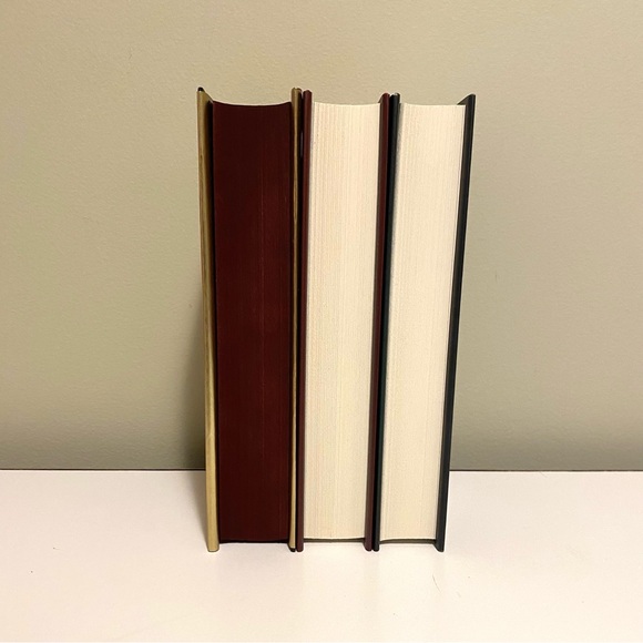 Owlcrate Signed First Edition These Violent Delights by Chloe Gong - Picture 5 of 5